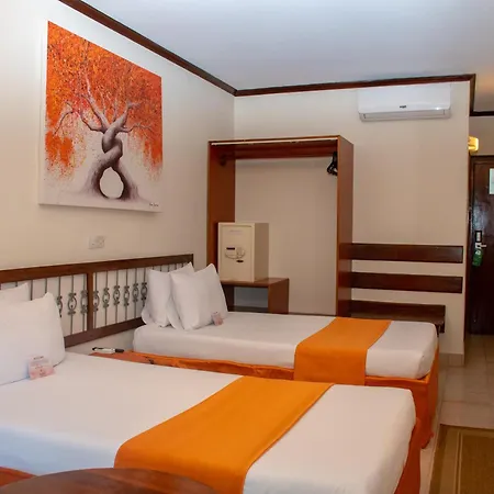 Hotel Boulevard Nairobi, City Centre Cbd Exterior photo