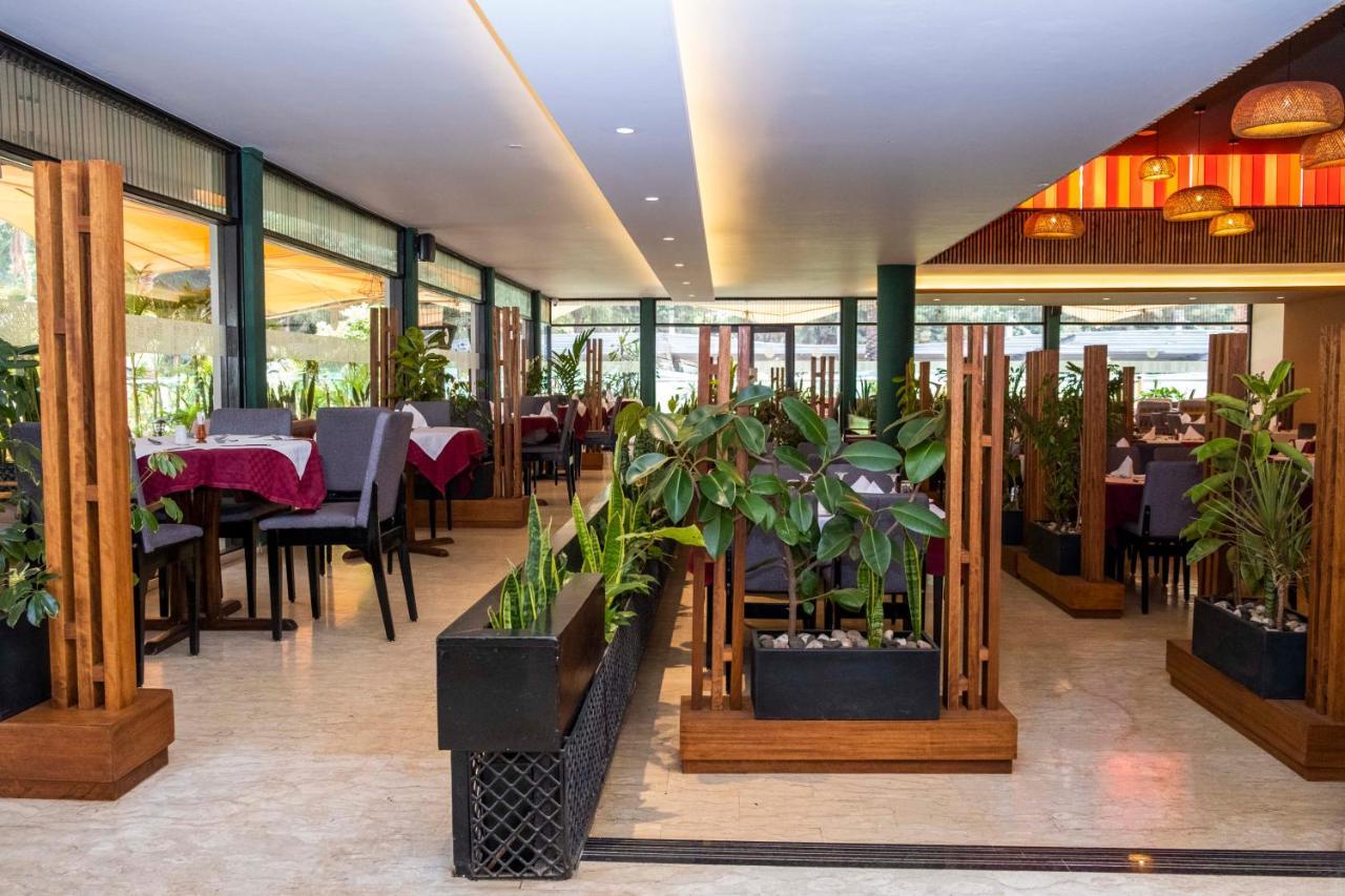 Boulevard Hotel 4*